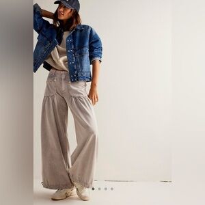 Free People. The Lotus Jean. Size 25.
